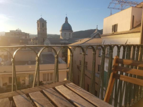 Romantica e Accogliente Mansardina Savona
